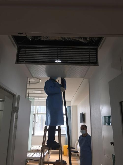  服务中心 空调清洗服务      公司专注于室内环境治理,中央空调